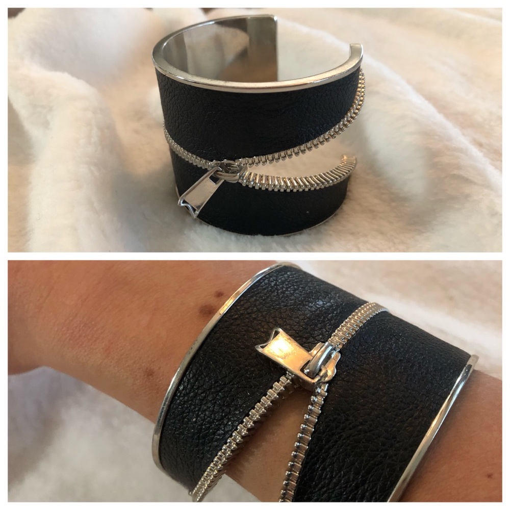 BCBG wrist cuff